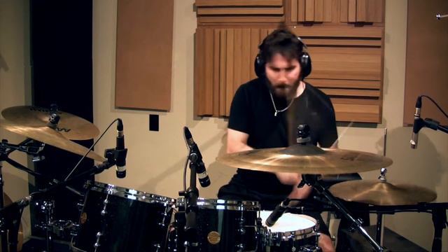 Groovin to some drumless tracks смотреть онлайн
