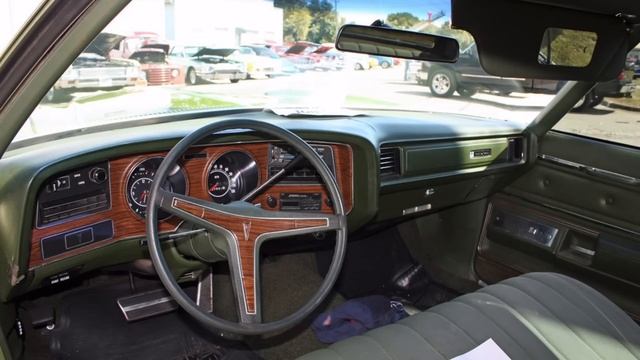 The Most Luxurious Pontiac Produced: New For 1971 Pontiac Grand Ville (A More Luxurious Bonneville)