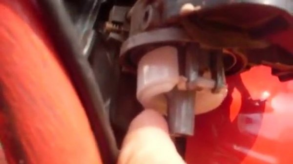 как устранить перелив бензина на мотоблоке.