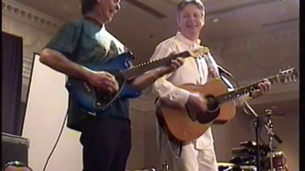 Tommy and Phil Emmanuel CAAS 2000, "El Cumbanchero".