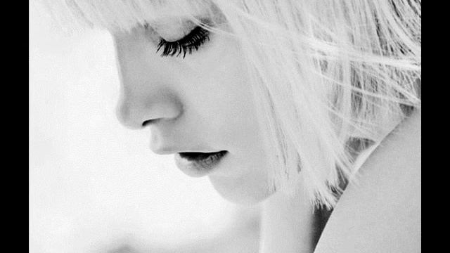 Wonderland Avenue White Horse Original Mix смотреть онлайн