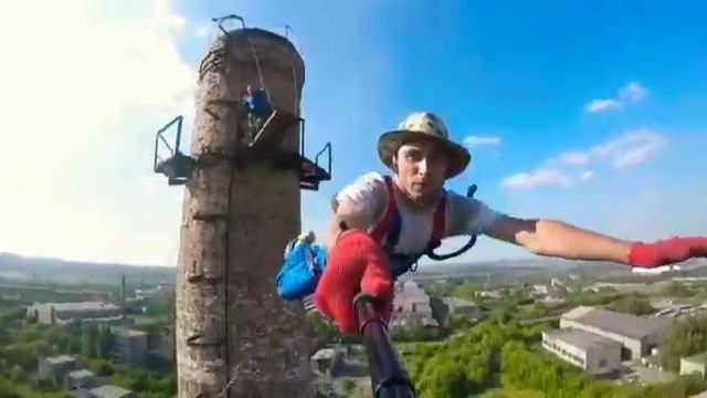 РОУПДЖАМПИНГ/ПРЫЖОК/НАШ ПАПА смотреть онлайн