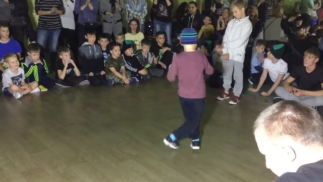 Брейк-данс Баттл 05.11.17 отборочный тур смотреть онлайн