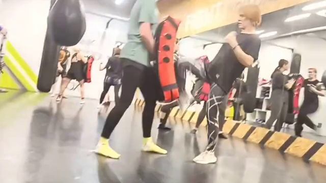 Woman Kickboxing NeoFit Крылатское