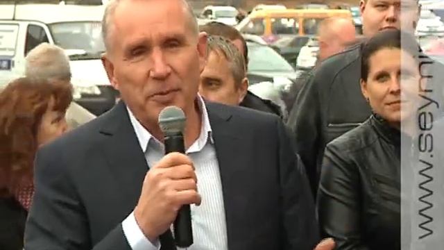 В Курске открыли скульптурную композицию «Предприниматель» смотреть онлайн