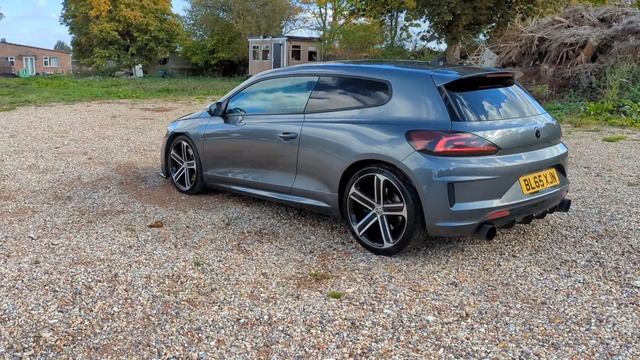 Volkswagen Scirocco 2.0 TSI BlueMotion Tech R Euro 6 (s/s) 3dr смотреть онлайн