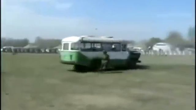 Палкой взорвал автобус смотреть онлайн