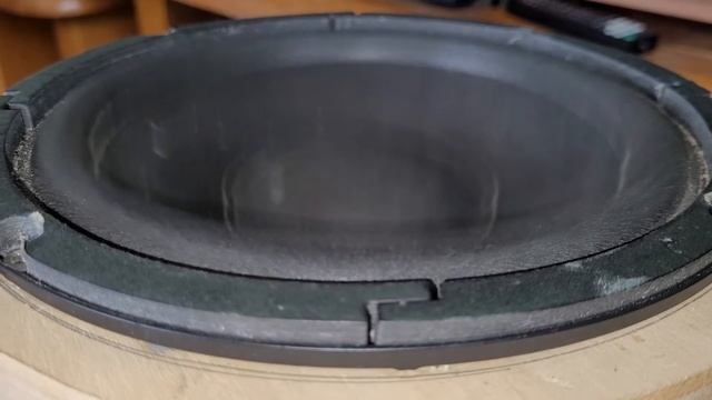 Bassotronics Bass of Autumn / 8in. Kenwood in cust. box speaker flex смотреть онлайн