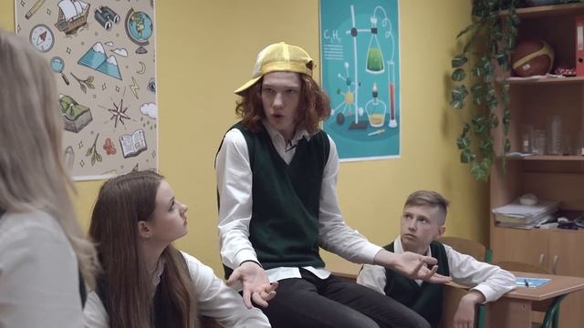 Типы ДРУЗЕЙ в ШКОЛЕ ! ТИПИЧНЫЙ КЛАСС ? смотреть онлайн