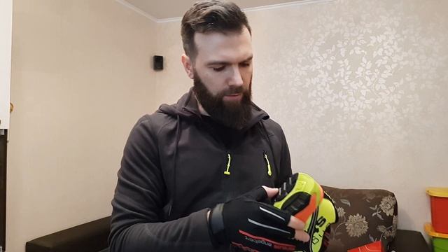 #3  Крутая рабочая обувь  