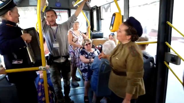 Театрализованный троллейбус2_ по просьбе Федора Кочегарова смотреть онлайн