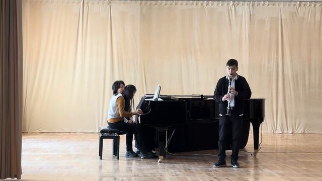 В.Гомоляка. Скерцо. Исполняет Чынгыз Сагыналиев. Концертмейстер А.Матысакова смотреть онлайн