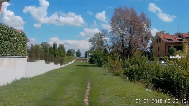 Passeggiando per San Bovio смотреть онлайн