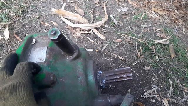 27.10.2021 лайфхак з редуктором наклонної камери JohnDeere 2264 смотреть онлайн