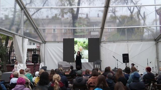 Марафон спогадів до виставки «Рой», що присвячено 60-річчю Олександра Ройтбурда смотреть онлайн