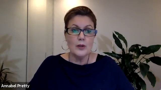 London/Hatfield: A. Pretty & M. Manfredini смотреть онлайн