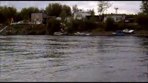 Катамаран с мотором.