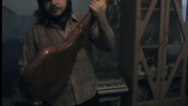 Мастер по изготовлению дизайнерских музыкальных инструментов. Струнный музыкальный инструмент смотреть онлайн