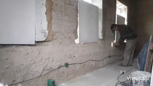 дом своими руками, водяной тёплый пол ,штукатурка, камин, смотреть онлайн