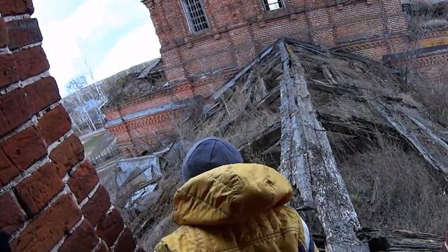 Заброшенная Никольская церковь с.Алкужинские Борки смотреть онлайн