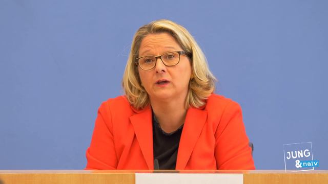 Umweltministerin Svenja Schulze (SPD) über das "Klimapaket" | BPK 9. Oktober 2019 смотреть онлайн