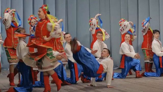 "ВЕЛИКИЙ ГОПАК" - ВЕСНЯНКА - г. ЧЕРНИГОВ смотреть онлайн