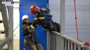 Занятие №101. Спасение пострадавшего, зависшего на балконе. Вариант №2.