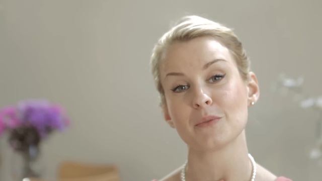 BRITAIN'S BIGGEST BRIDEZILLA: Georgina's Wedding Blog 1: Intro смотреть онлайн