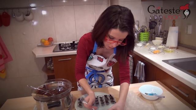 Reteta de Bomboane de Ciocolata смотреть онлайн