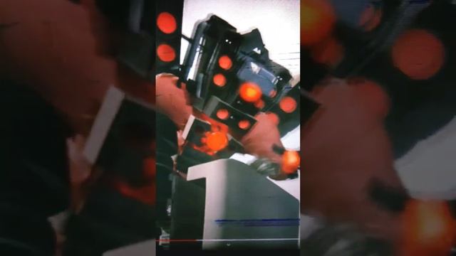 камера мены и спикер мен титан пытались смыть G-MEHA ?