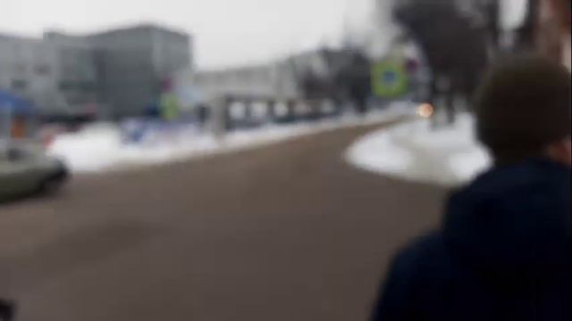 Косопузые и Руми идут на футбол смотреть онлайн