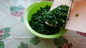 Самый простой рецепт салата. Летний салат из зелёного лука.