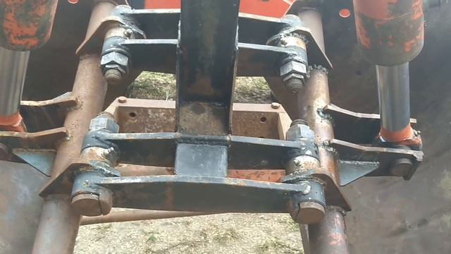 Трактор Т-16 с грейферной установкой ПГ-02 смотреть онлайн