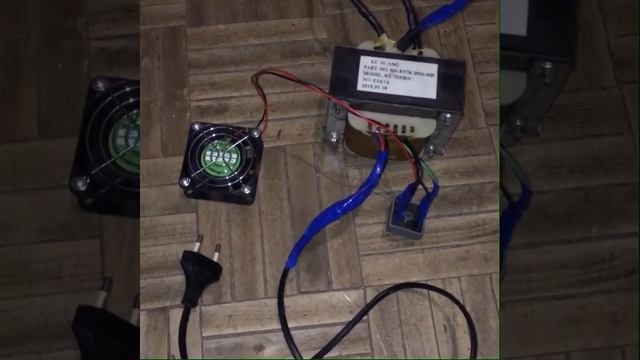 Самодельный мощный блок питания. Добавил диодные мосты и вентилятор охлаждения.