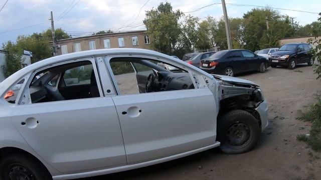 ?Сборка Volkswagen Polo на природе? смотреть онлайн