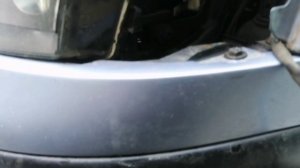 Заклинил тросик капота VW Passat B5. Как открыть капот.