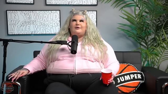 SagittariusShawty on Getting Trained By 10 Somalians, 400 Bodies, Giving Top on IG Live & More смотреть онлайн