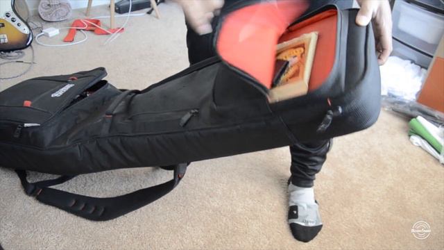 Gator G-PG Deluxe Bass Gig Bag смотреть онлайн