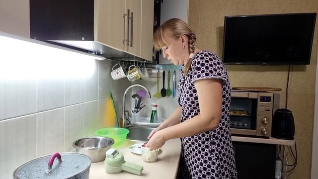 Дома много ? хлеба...Надо спасать и что-то из него приготовить!