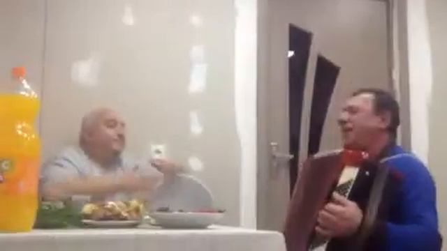 Аккордеон Тбилиси смотреть онлайн