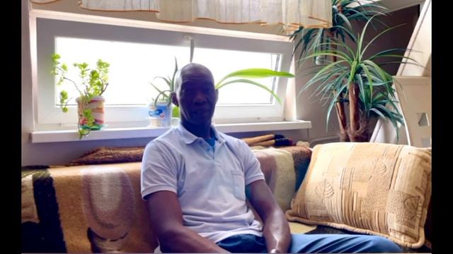 Бенедикт. Работа в Сувалках на птицефабрике. смотреть онлайн