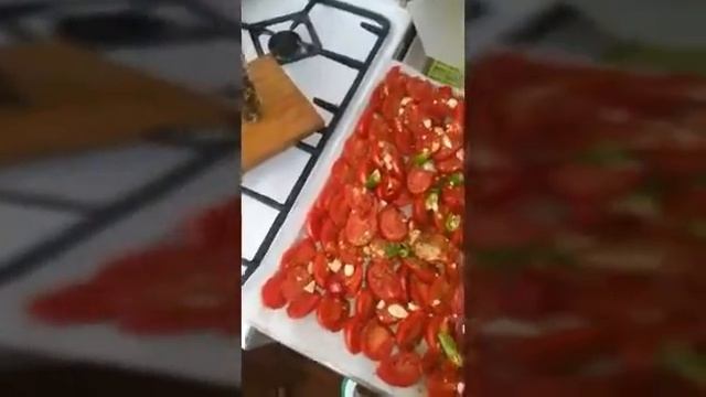 Томаты вяленые - запеченые . смотреть онлайн
