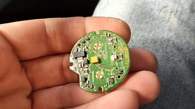 Хонда Фит 3-е (третье) поколение, ошибка жёлтый ключ смотреть онлайн