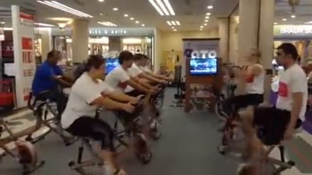 OTO Row Bike Workout Session at One Utama Shopping Centre смотреть онлайн