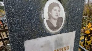 МОГИЛЫ ЖЕНЩИН ПОХОРОНЕННЫХ ЗАЖИВО НА СЕВЕРНОМ КЛАДБИЩЕ/КЛАДБИЩЕ БЕЗДОМНЫХ ЛЮДЕЙ/УЖАСНОЕ КЛАДБИЩЕ