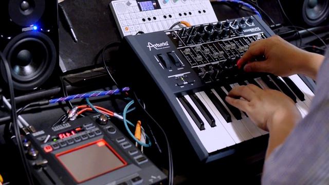First Time With Arturia Minibrute (and OP-1) смотреть онлайн