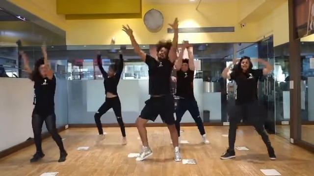 Las Ketchup   The Ketchup Song Asereje Zumba Dance Routine Dil Groove Maare   Trimmed