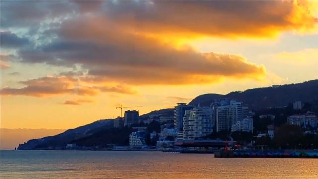 МОРЕ  ЗАКАТ  ГОРЫ  ЯЛТА