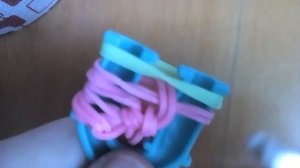 Малинка из резинок на рогатке