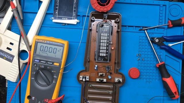 1978 Vintage CGL Galaxy Invader Repair смотреть онлайн